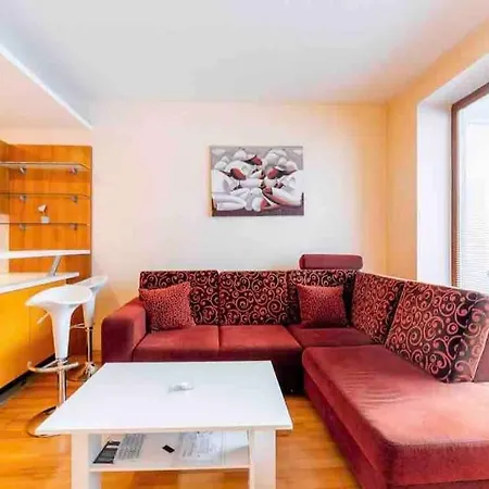 Slnecny A Priestranny Vo Vybornej Lokalite Apartment Košice